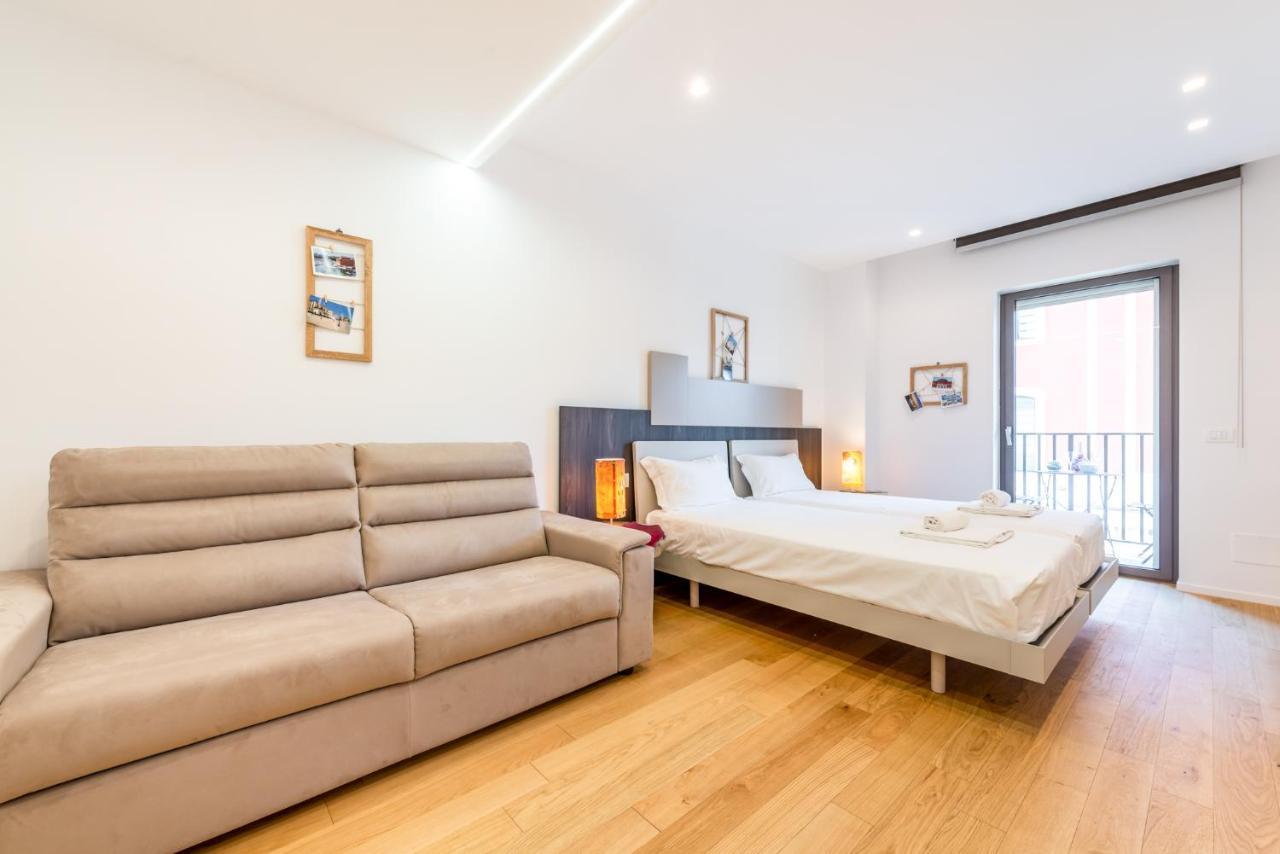 Central & Elegant Room Near The Station Bari Ngoại thất bức ảnh